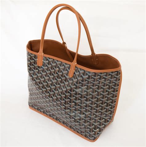 goyard anjou pm size|anjou gm bag price.